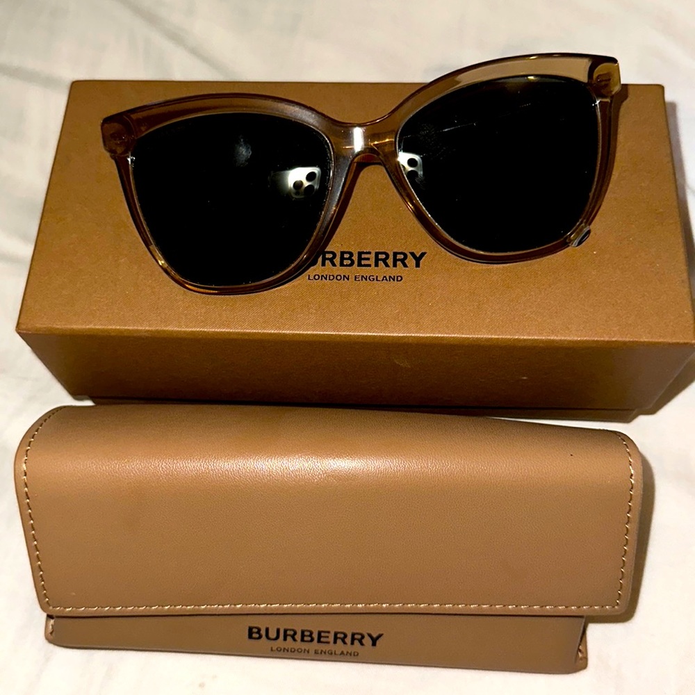 New Authentic Burberry Sunglasses